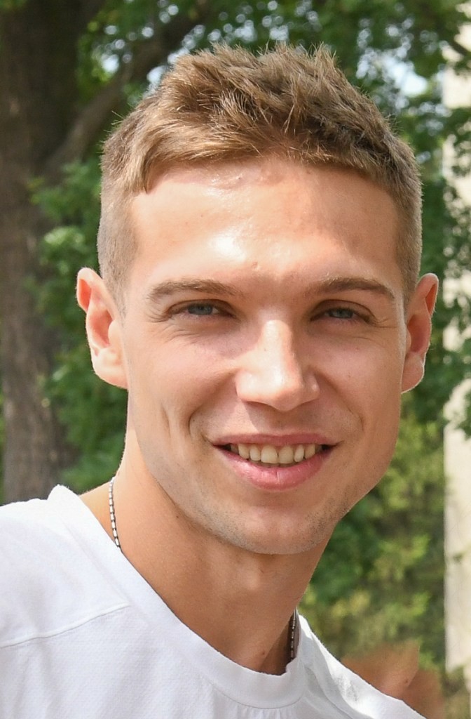 Олександр Петренко
